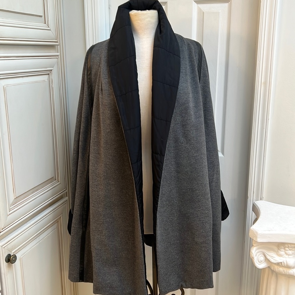 Gianfranco Ferre Forma Wool Winter Coat Plus Size 20 - Size 22